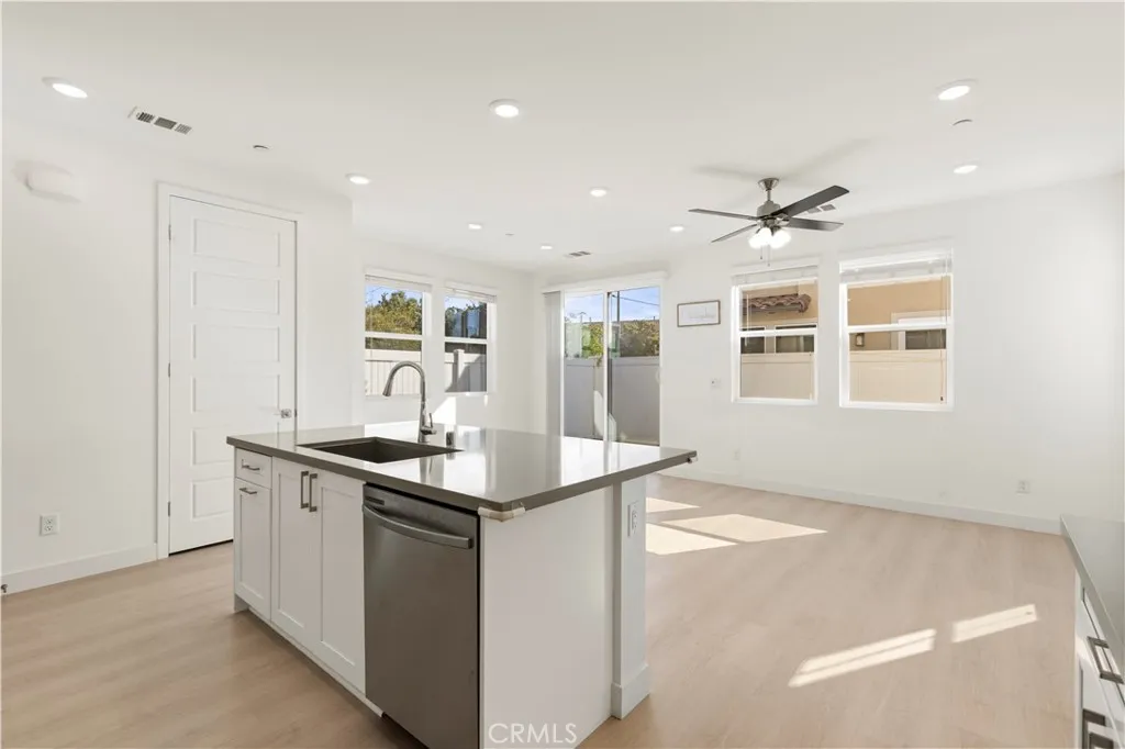 Additional image 82 of 1544 W Plaza Del Amo, Torrance, CA 90501