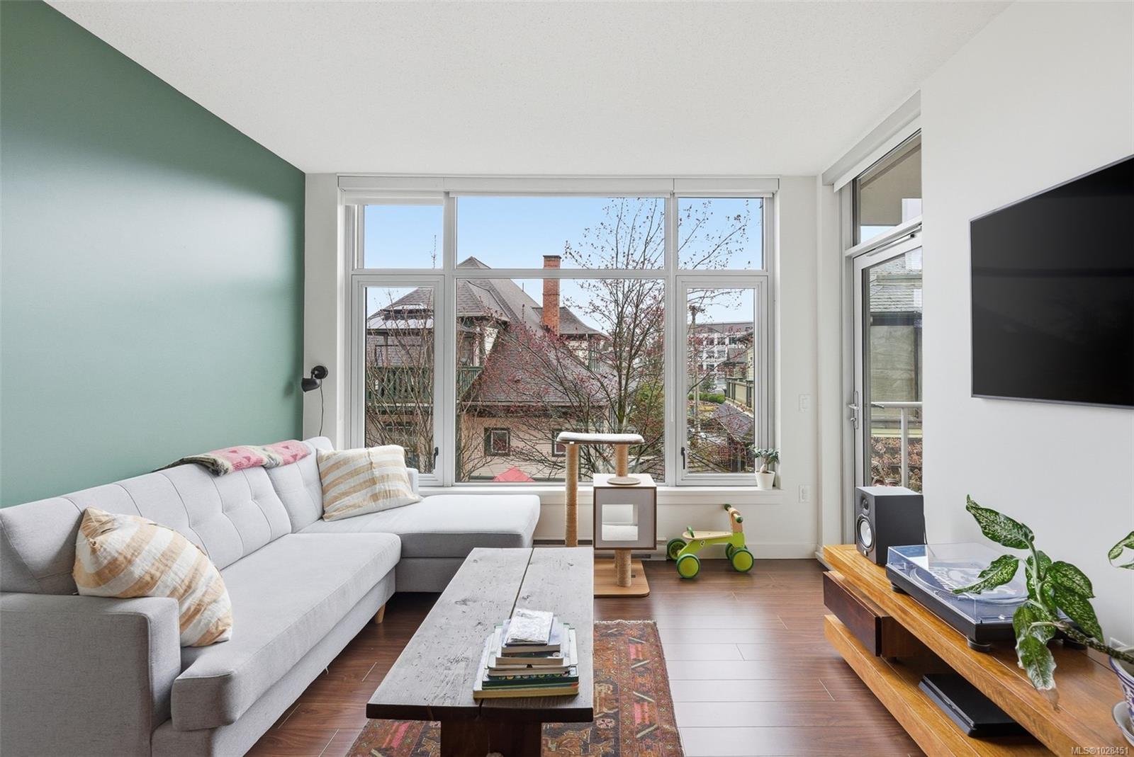 Additional image 4 of 205-640 Michigan Street, Victoria, BC, V8V 0B7