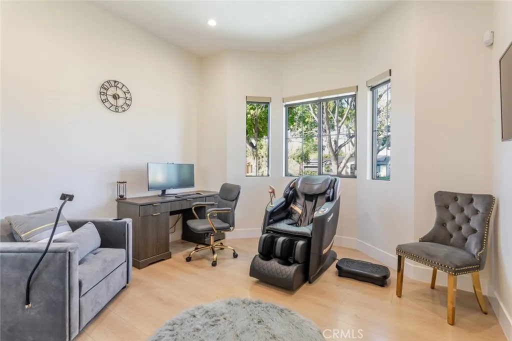 Additional image 130 of 7714 Lasaine Avenue, Northridge, CA 91325