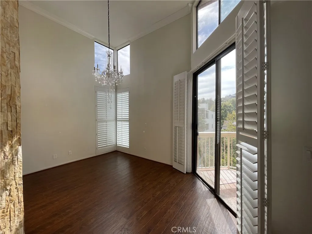 Additional image 3 of 14521 Benefit Street Unit 306, Sherman Oaks, CA 91403