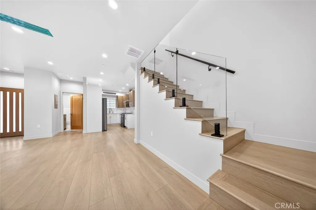 Additional image 37 of 8334 Calvin Avenue, Northridge, CA 91324