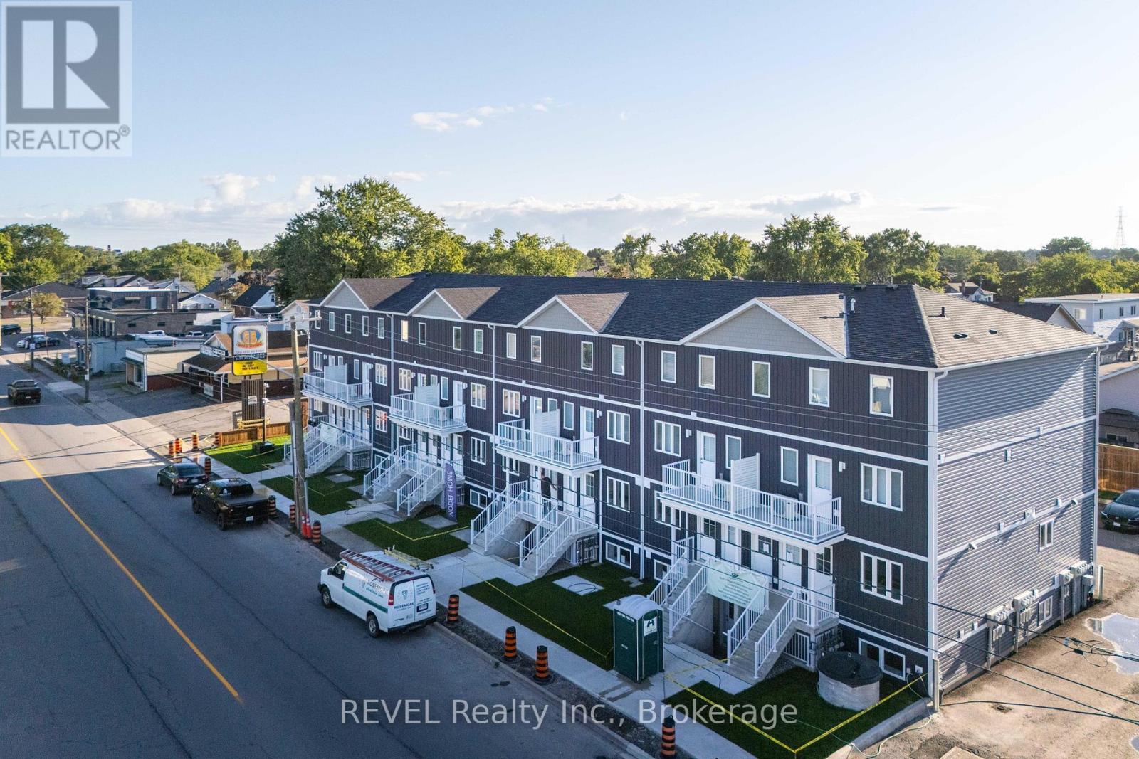 34-35 Southworth Street North, Welland, ON, L3B1X8