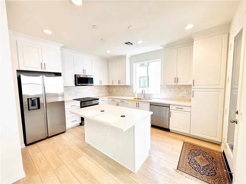 Additional image 6 of 2450 E Agave Street Unit 1, Anaheim, CA 92806