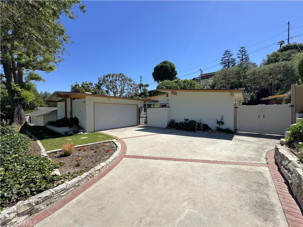 Additional image 3 of 42 Rollingwood Drive, Rolling Hills Estates, CA 90274