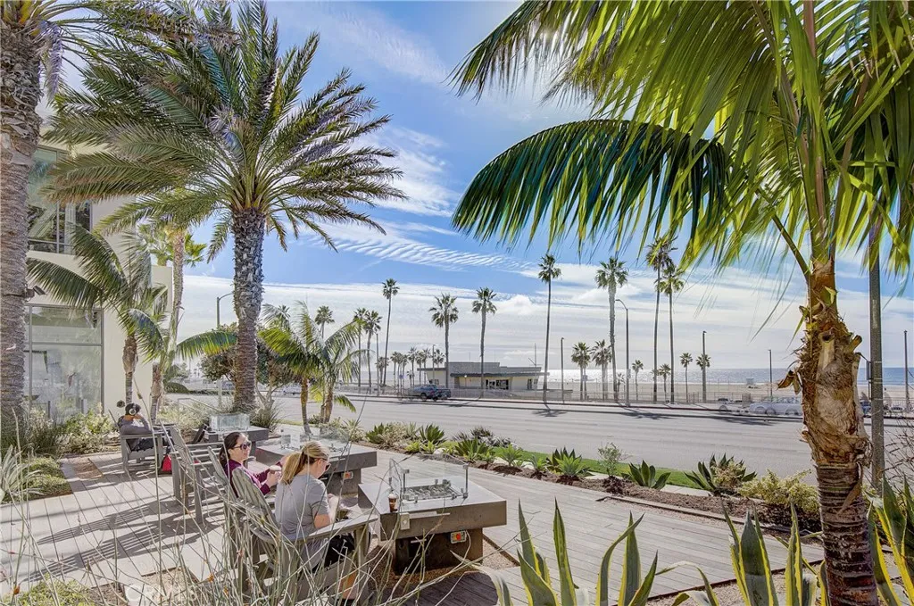 Additional image 81 of 16562 Regina Cir Unit 4, Huntington Beach, CA 92649
