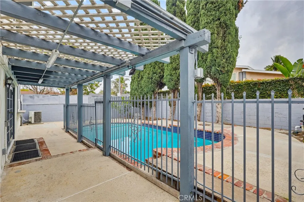 Additional image 33 of 18102 Hatteras St, Tarzana, CA 91356