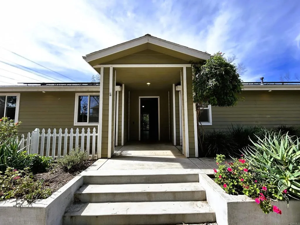 Additional image 7 of 2400 Kauana Loa Dr, Escondido, CA 92029