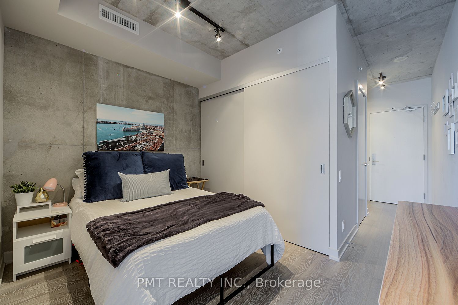 Additional image 3 of 804-39 Brant Street, Toronto, ON, M5V 0M8