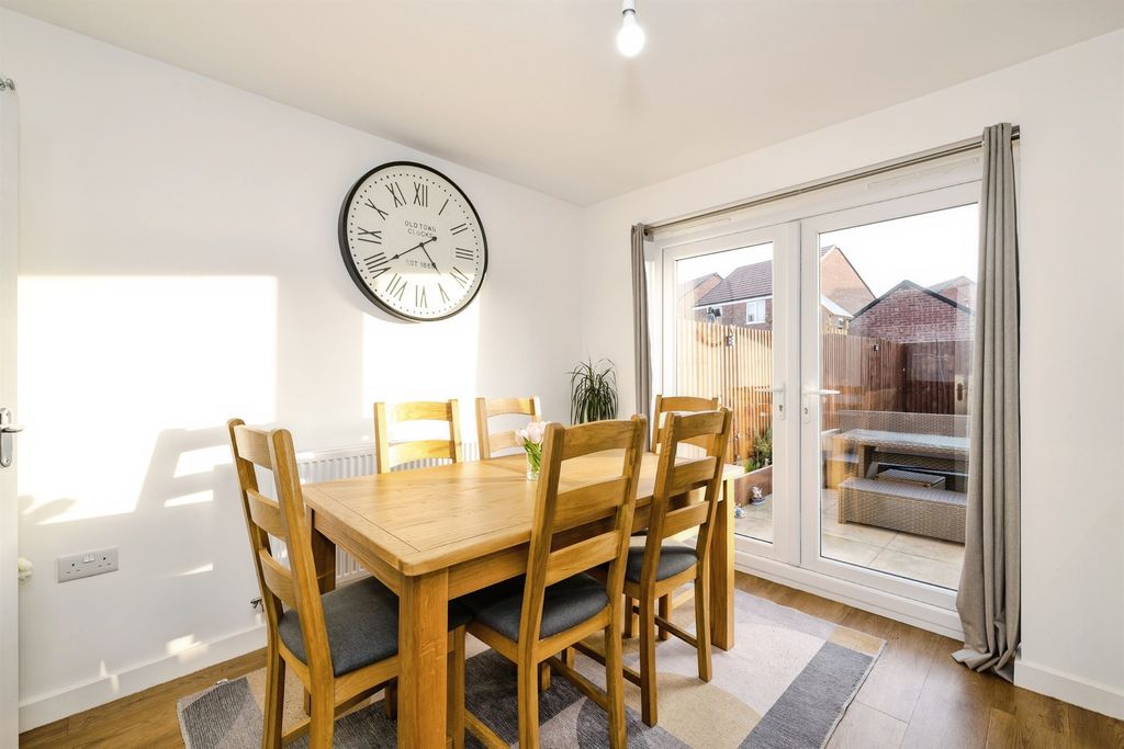 Additional image 8 of 4 bed detached house for saleWilton Avenue, Hampton Gardens, Peterborough PE7