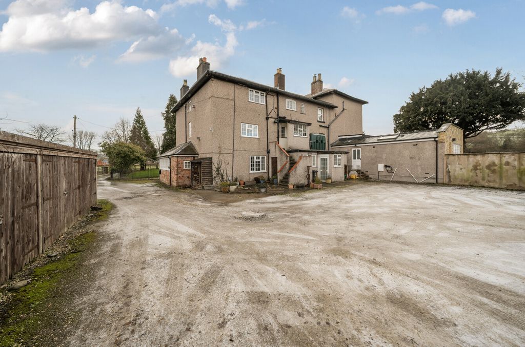 Additional image 17 of 2 bed flat for saleLlanidloes Road, Newtown, Powys SY16