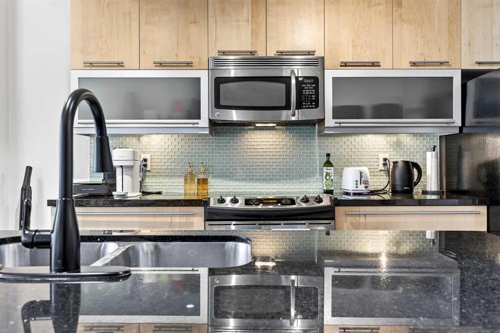 Additional image 4 of 302-215 13 Avenue SW, Calgary, AB, T2R0V6