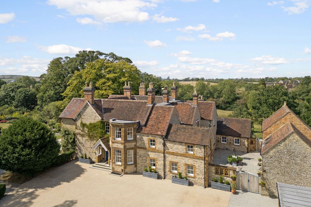 Additional image 22 of 8 bed detached house for saleChurch Road, Butlers Marston CV35