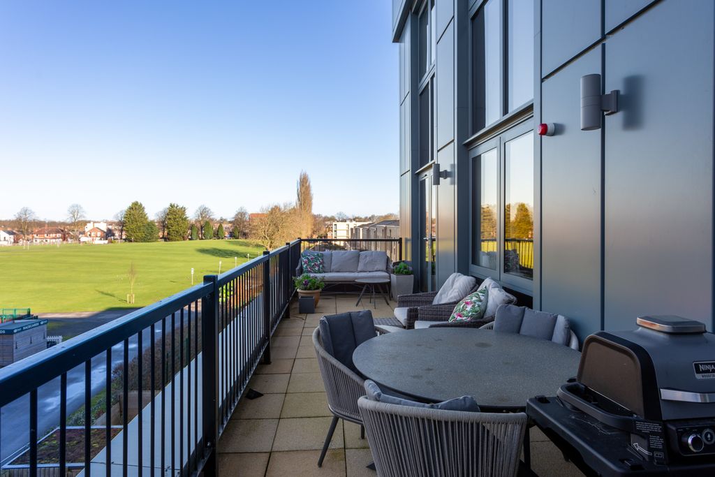 3 bed flat for saleThe Clock Tower, Bishopthorpe Road, York, North Yorkshire YO23 photo 5