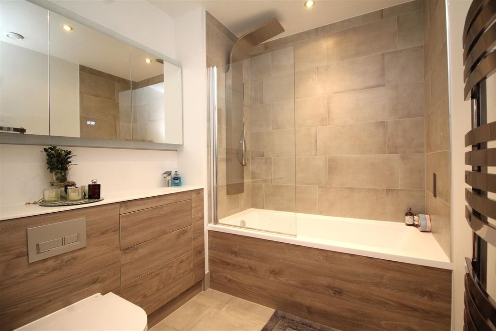 Additional image 8 of 2 bed flat for saleClarkson House, Fletton Quays, Peterborough PE2