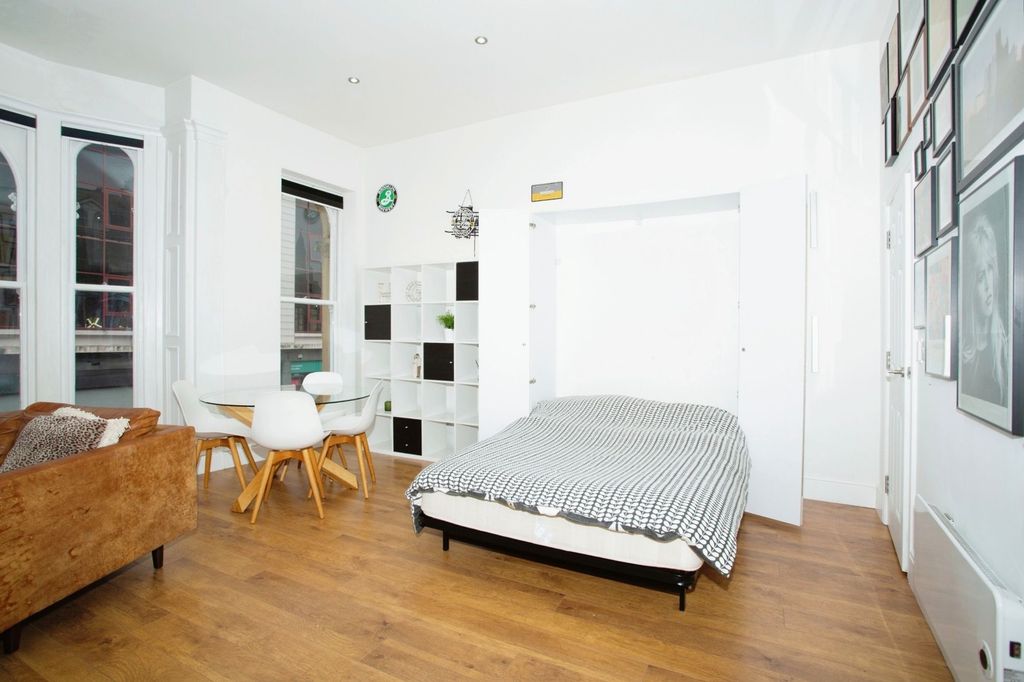 1 bed flat for saleStation Bridge, Harrogate HG1 photo 5