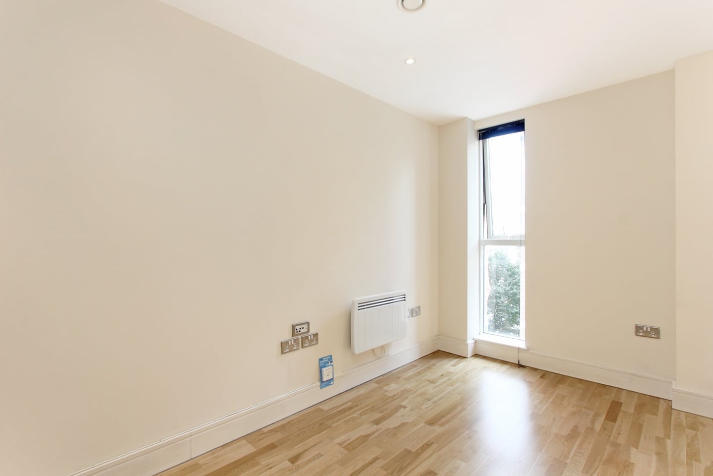 Additional image 2 of Studio Flat, Great Suffolk Street, SE1, N1 7GU