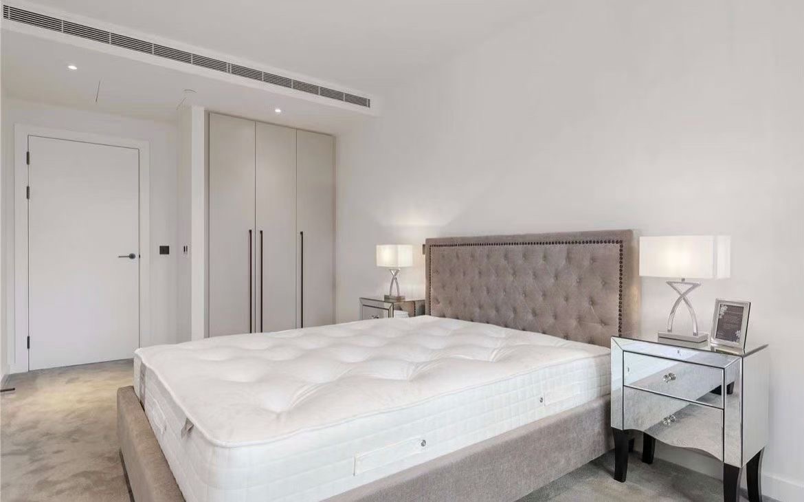 1 Bed Flat, Golden Lane, EC1Y, N1 7GU