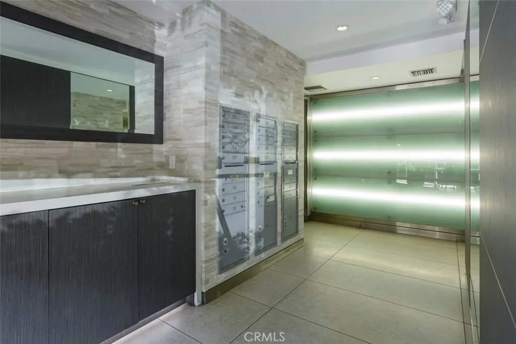 Additional image 32 of 1880 Veteran Avenue, Los Angeles, CA 90025