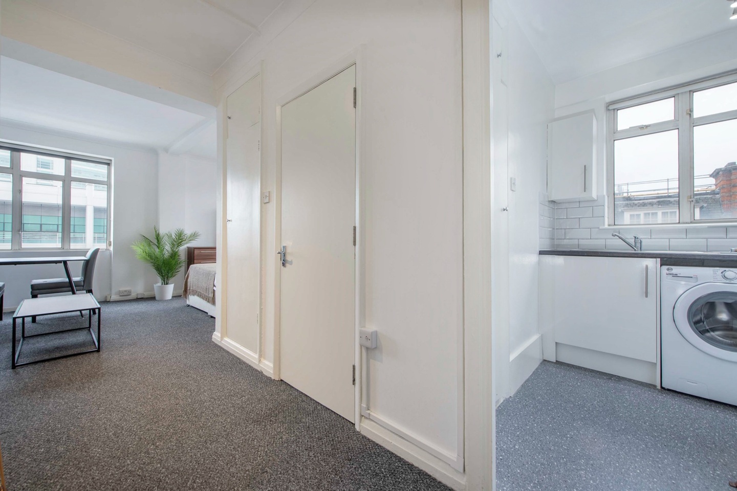 Additional image 12 of Studio Flat, Warren Court, NW1, N1 7GU