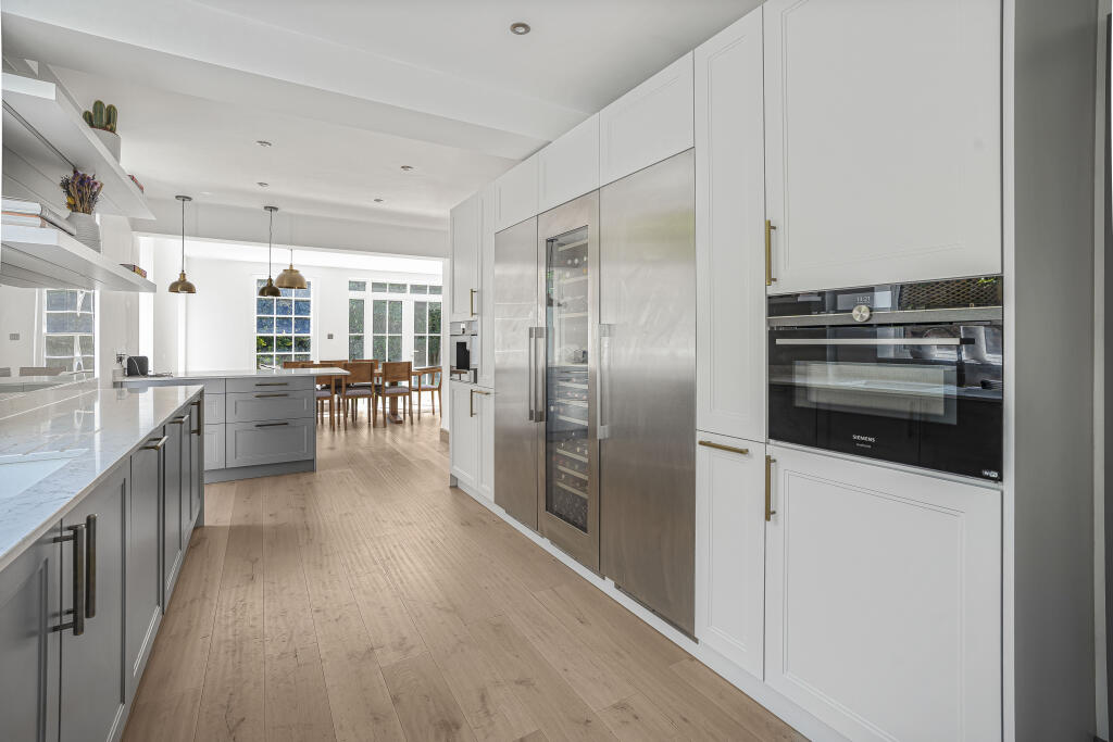 Additional image 3 of St. Bernards Road, St. Albans, Hertfordshire, AL3