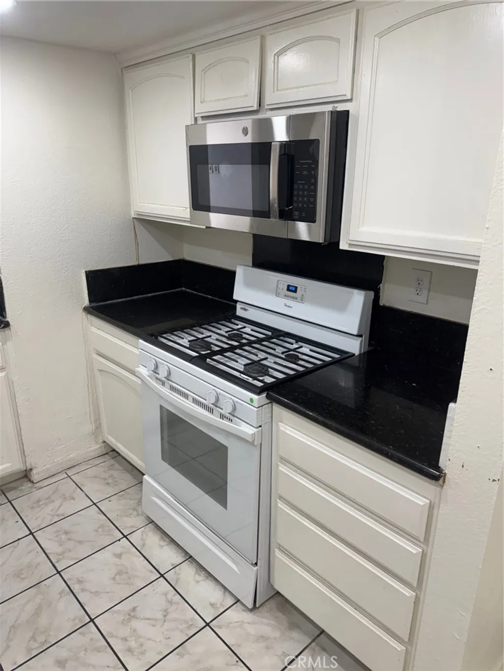 Additional image 3 of 8847 Willis Avenue Unit B5, Panorama City, CA 91402