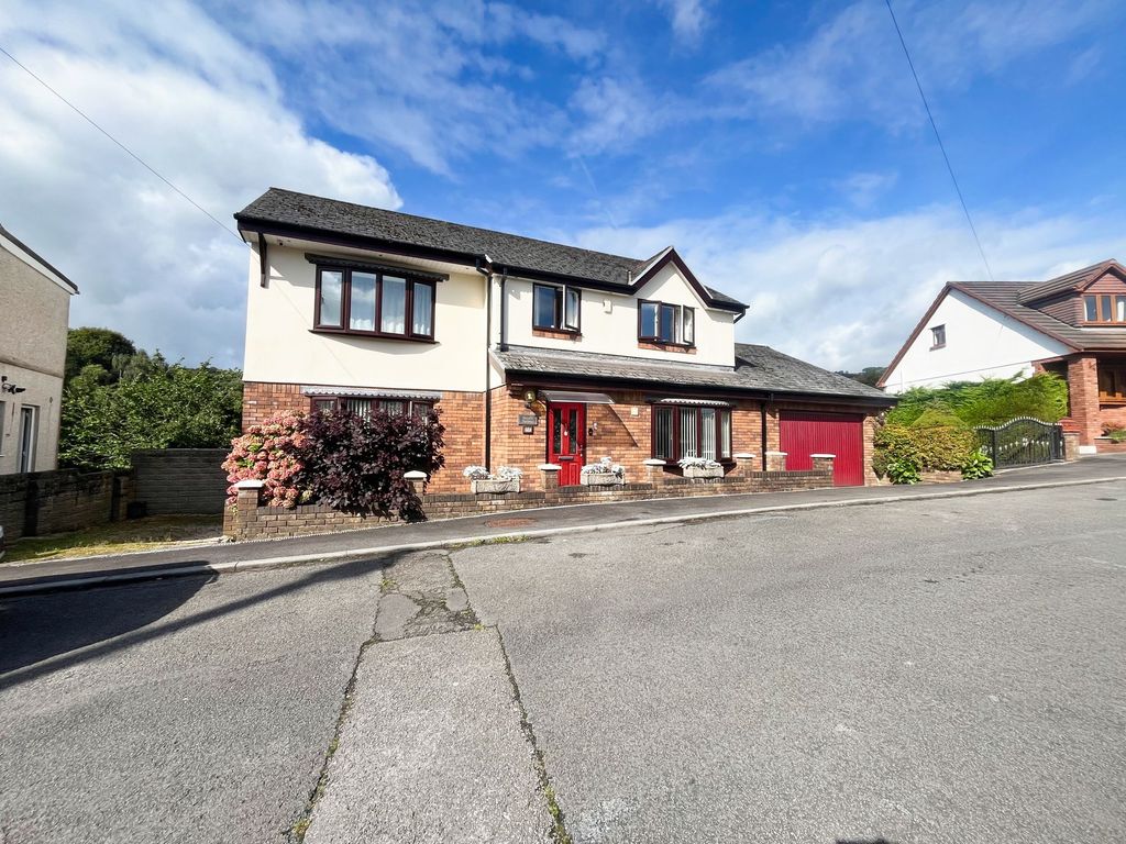4 bed detached house for saleTaillwyd Road, Neath Abbey SA10