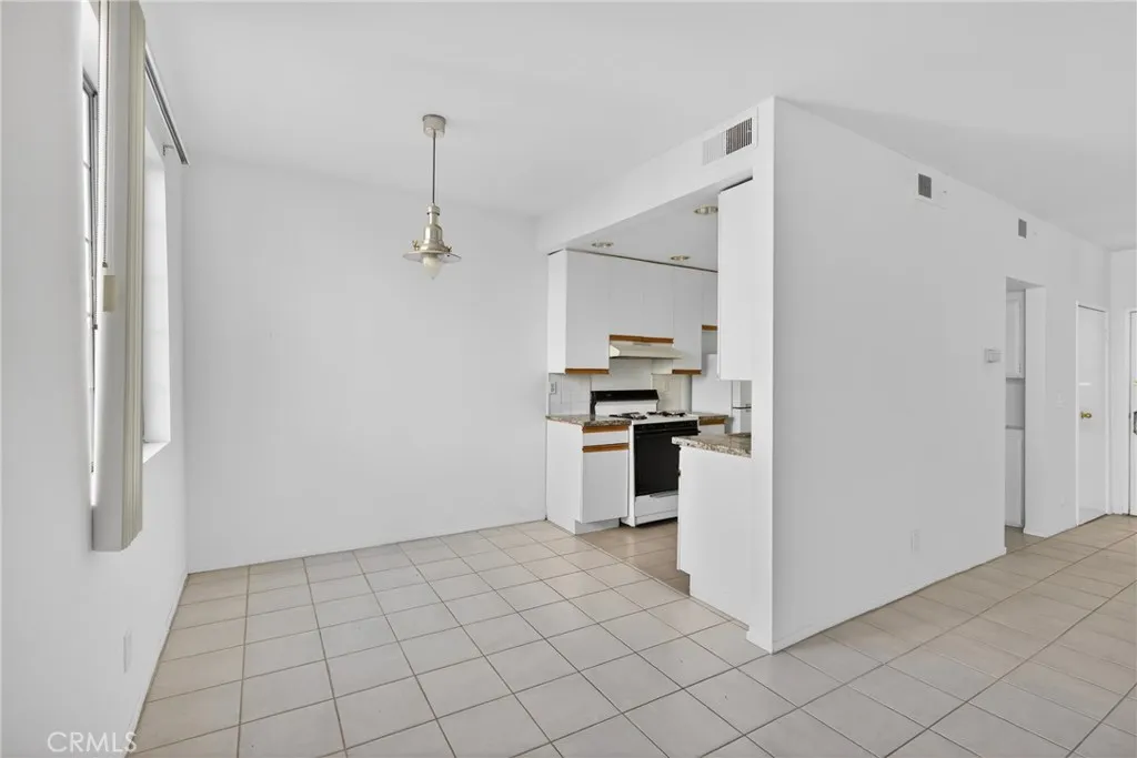 Additional image 45 of 4441 Woodman Avenue Unit 111, Sherman Oaks, CA 91423