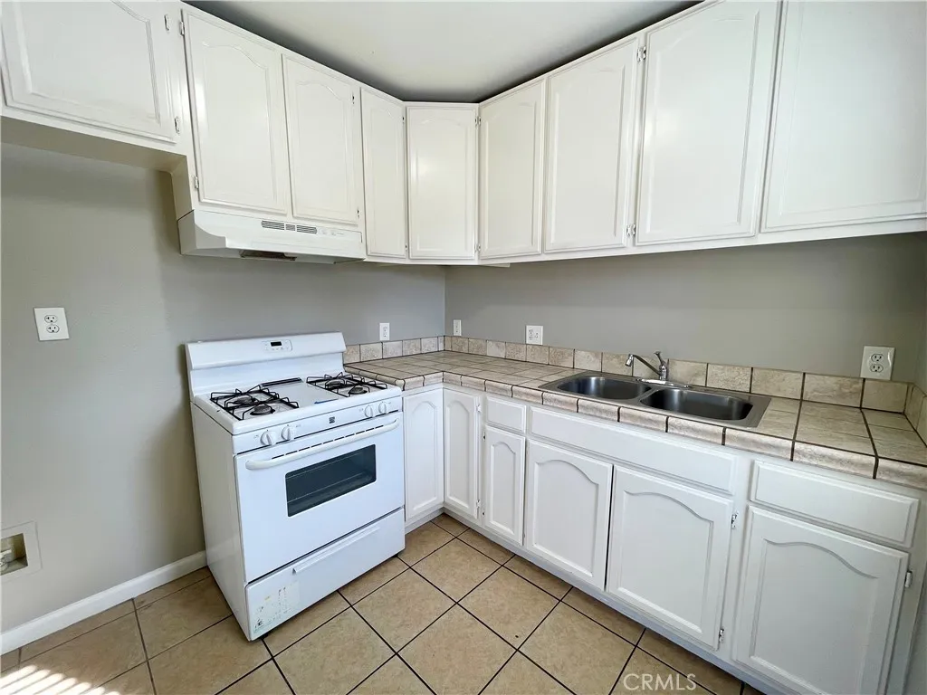 Additional image 6 of 16773 Randall Avenue Unit A, Fontana, CA 92335