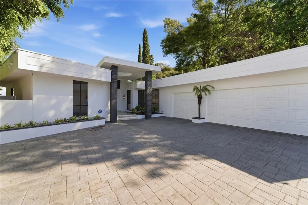 Additional image 19 of 3329 Dona Rosa Dr, Studio City, CA 91604