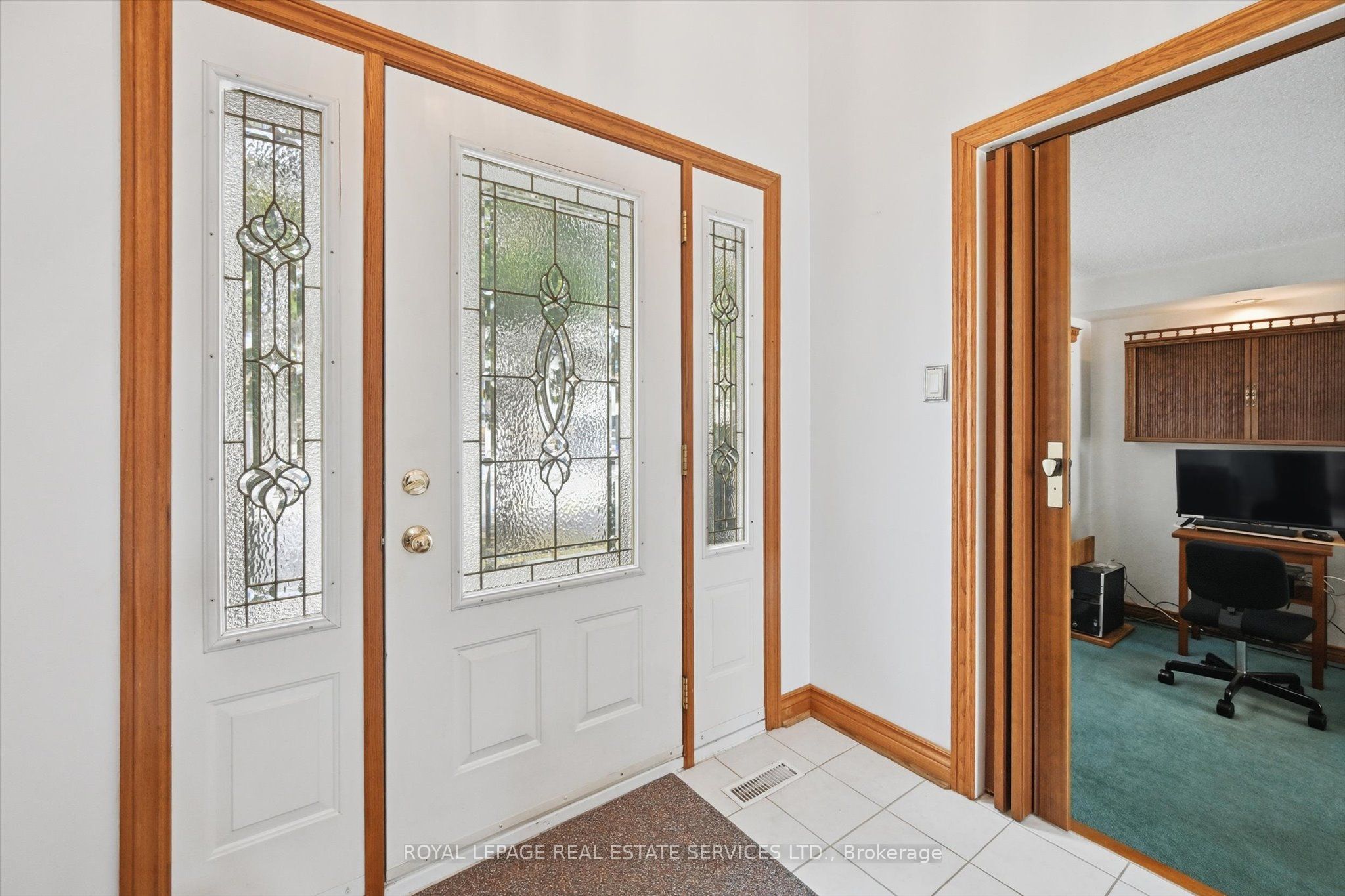 Additional image 3 of 224 Sunray Road, Oakville, ON, L6L 3R6