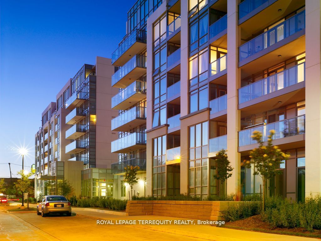 107-3830 Bathurst Street, Toronto, ON, M3H 6C5