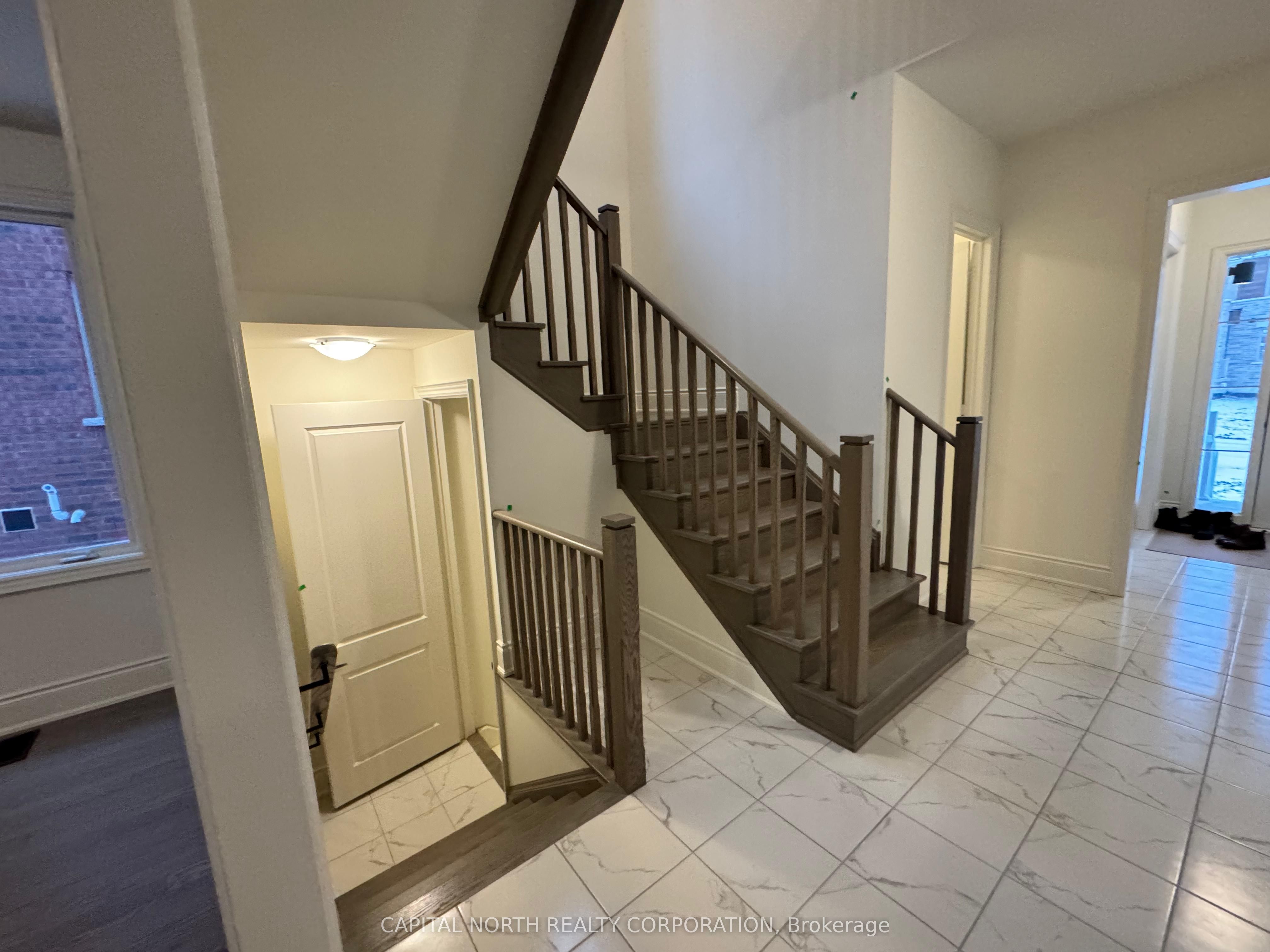 Additional image 3 of 18 Art Leech Drive, Richmond Hill, ON, L4E 3R4