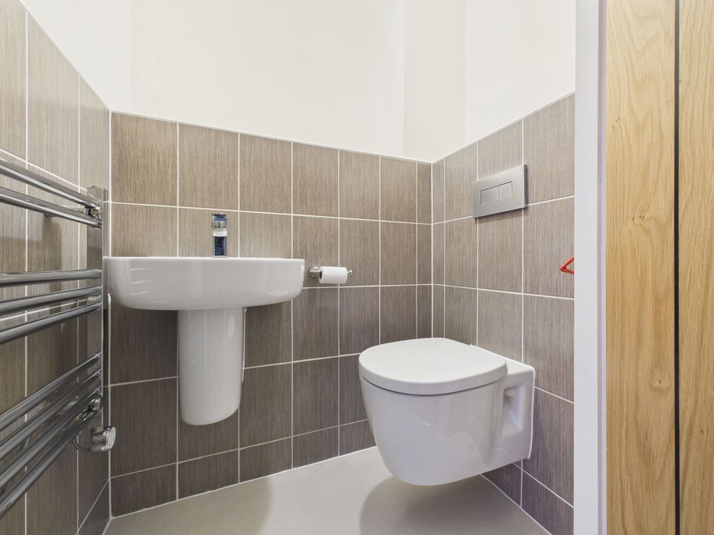 Additional image 8 of 2 bed flat for sale45 Wardington Court Welford Road, Northampton NN2