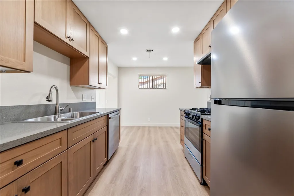 Additional image 8 of 6431 Brown Cir, Huntington Beach, CA 92647