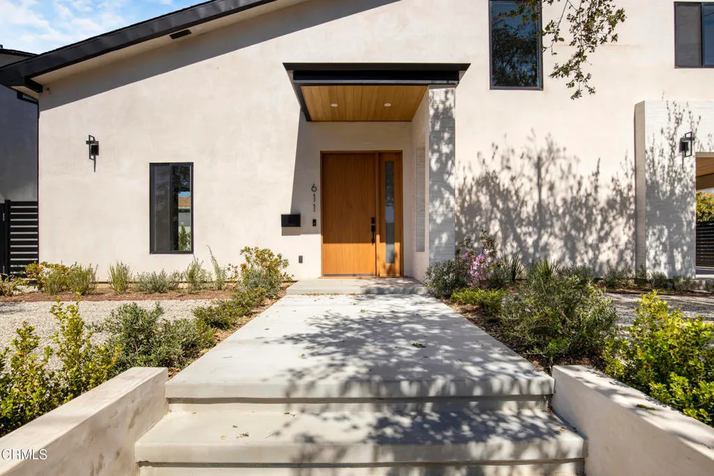 Additional image 24 of 611 W Claremont Street, Pasadena, CA