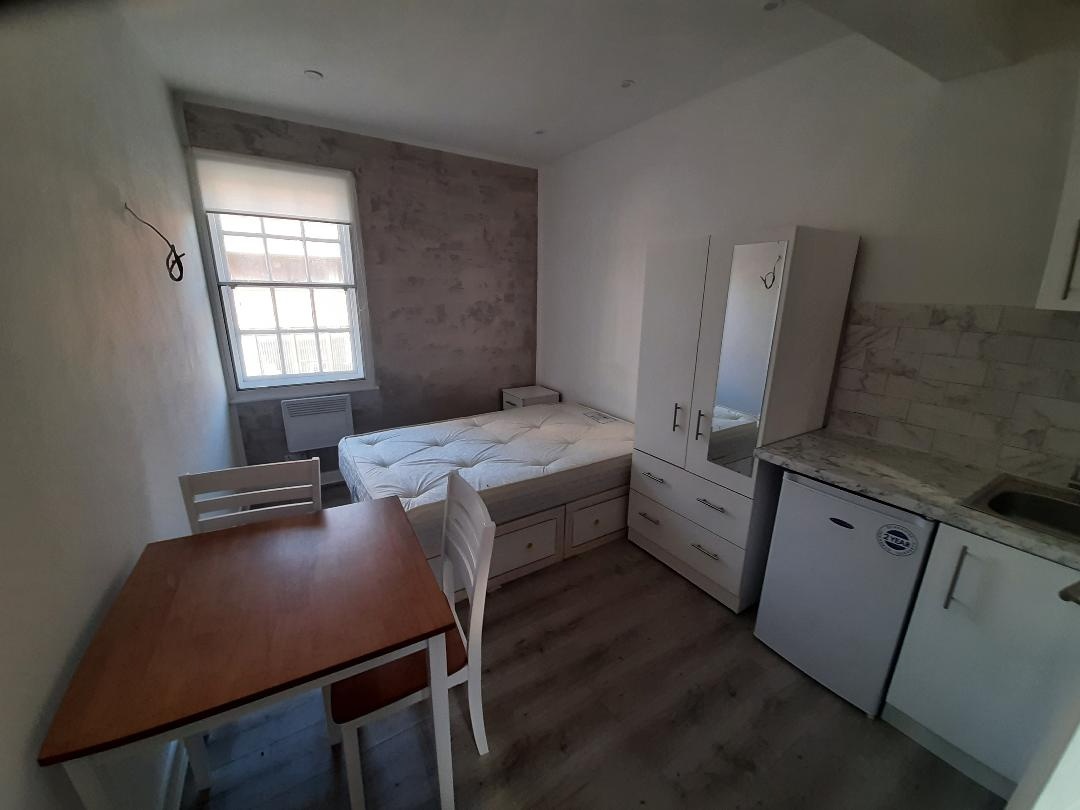 Studio Flat, London, SW1V, N1 7GU