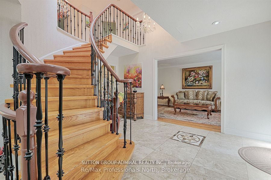 Additional image 5 of 8 Elmsley Drive, Richmond Hill, ON, L4C 8N1