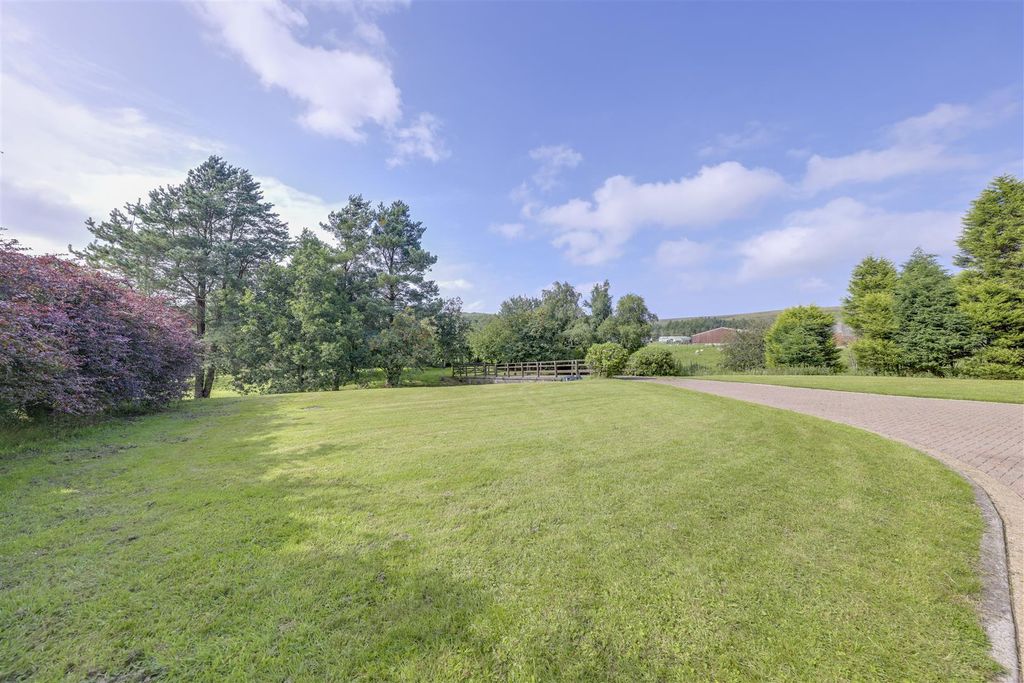 Additional image 11 of 6 bed detached house for saleBurnley Road, Loveclough, Rossendale - Over 10, 000Sqft Of Accommodation BB4