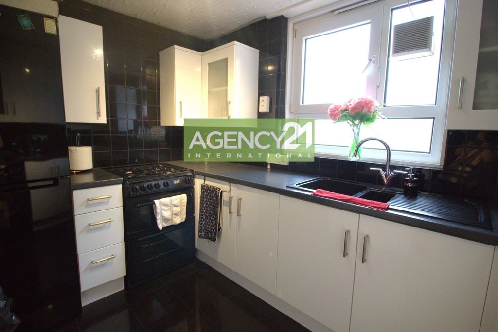 Additional image 2 of 2 bed flat for saleHathaway Crescent, Manor Park E12