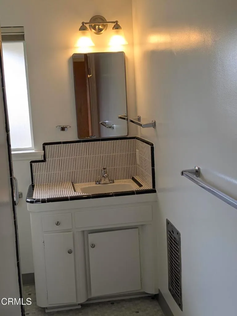 Additional image 57 of 1990 Fox Ridge Drive, Pasadena, CA