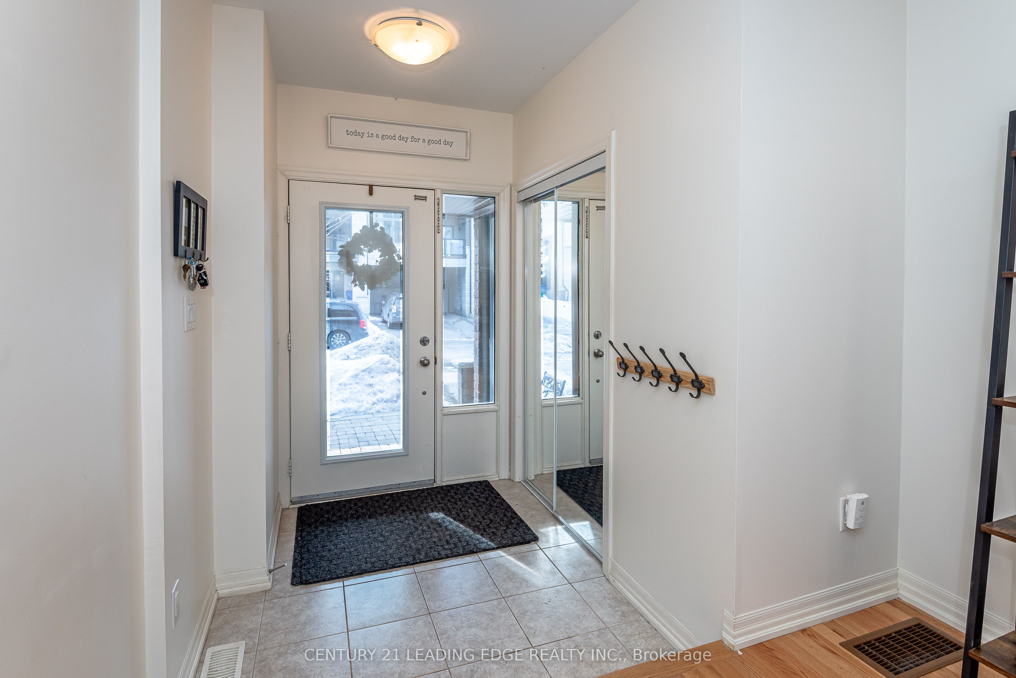 Additional image 3 of 256 Vivant Street, Newmarket, ON, L3X 0K9