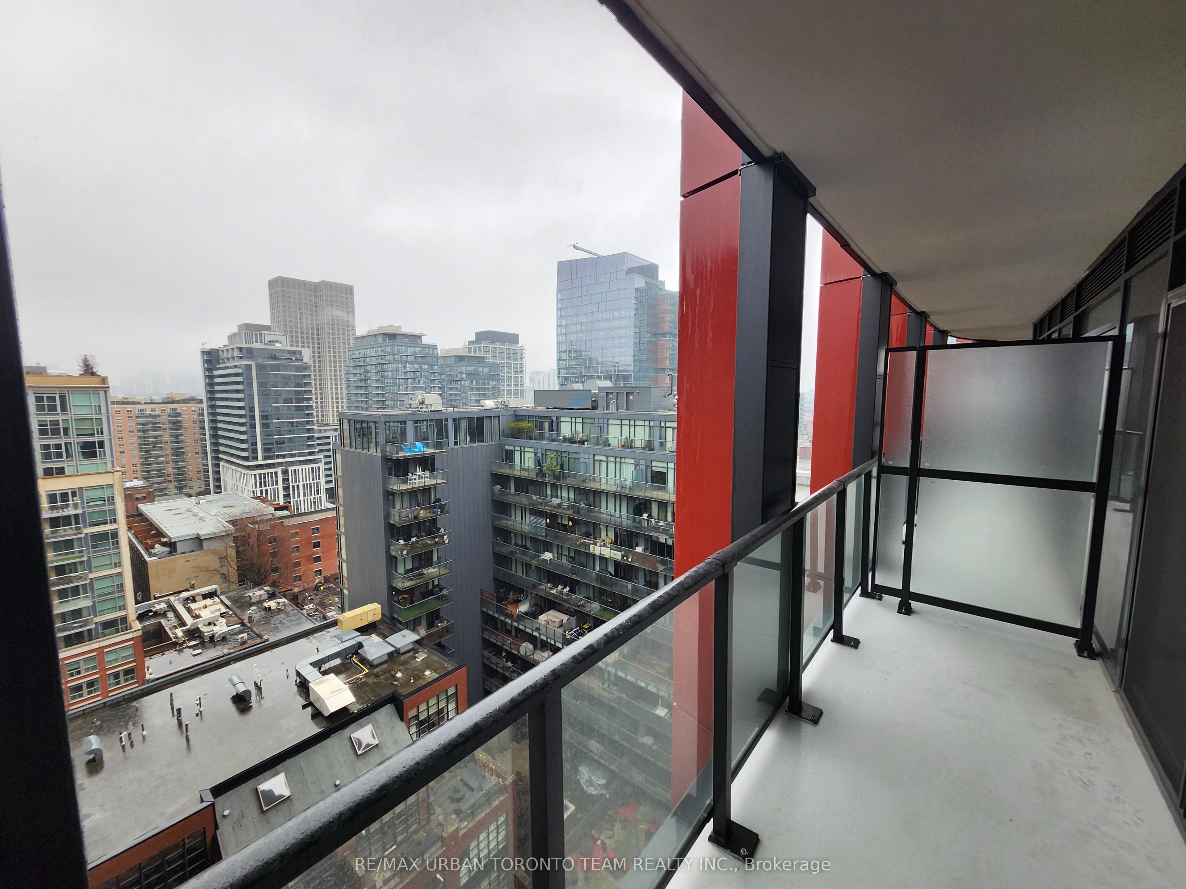 Additional image 2 of 1801-180 Front Street E, Toronto, ON, M5A 0K9