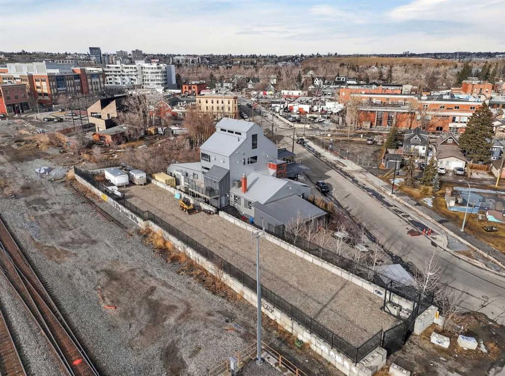 1015 11 Street SE, Calgary, AB, T2T 2T2