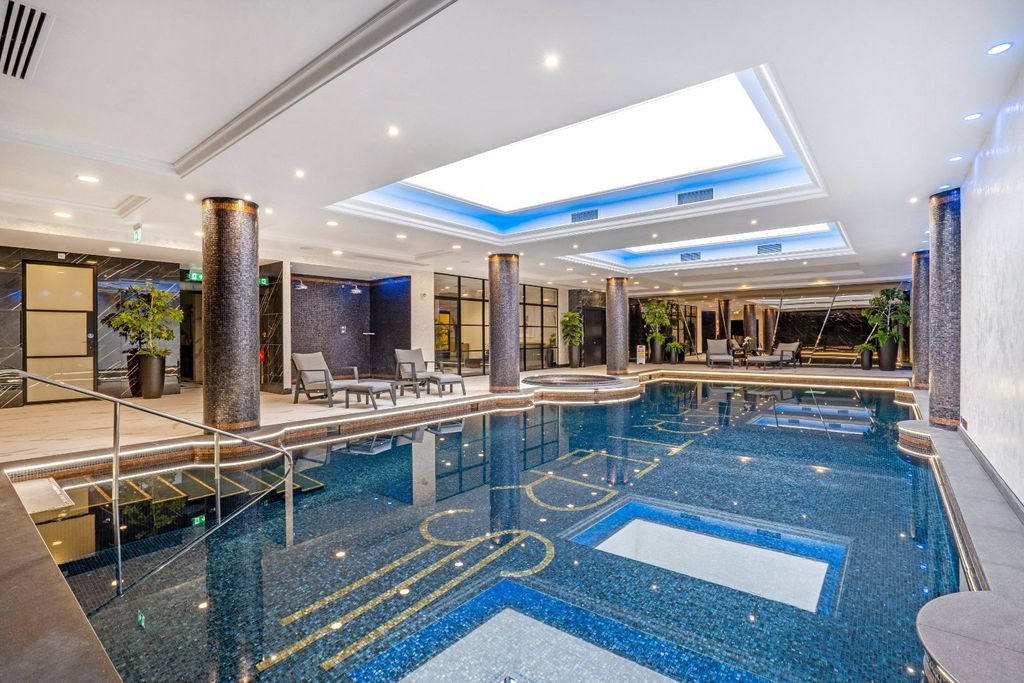 Additional image 18 of 2 bed flat for saleCharters Garden House, Charters Road, Sunningdale, Berkshire SL5