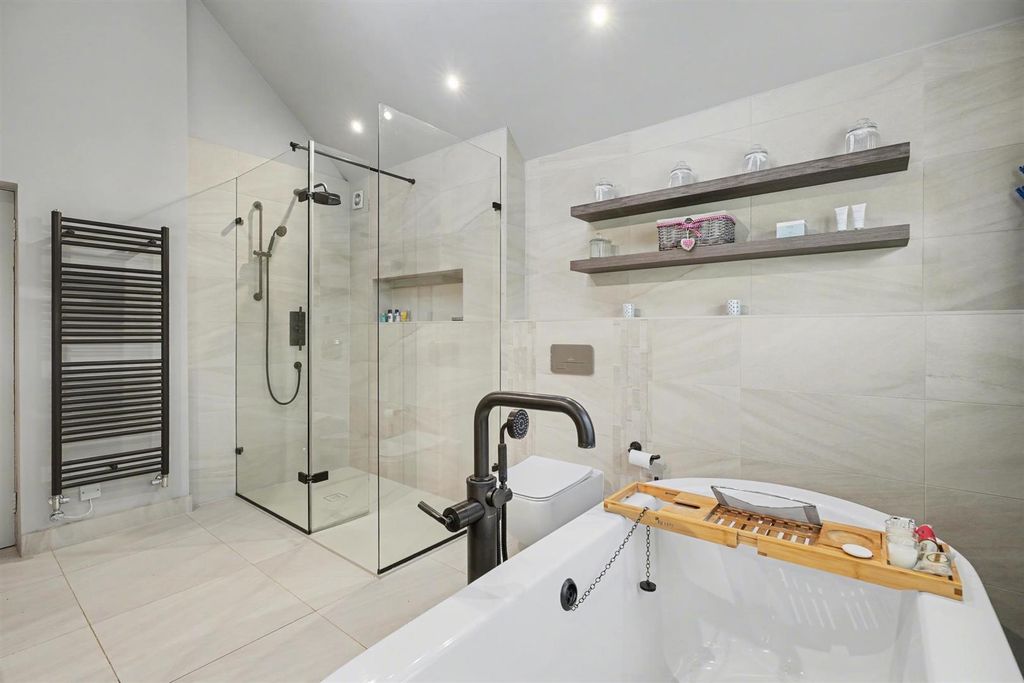 Additional image 21 of 6 bed detached house for saleCourt House, 4 Court Close, Creaton, Northampton NN6