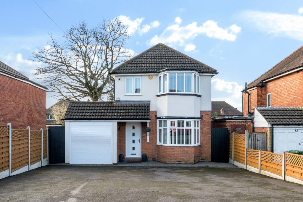 Elmfield Road, Castle Bromwich. BIRMINGHAM, B36 0HN