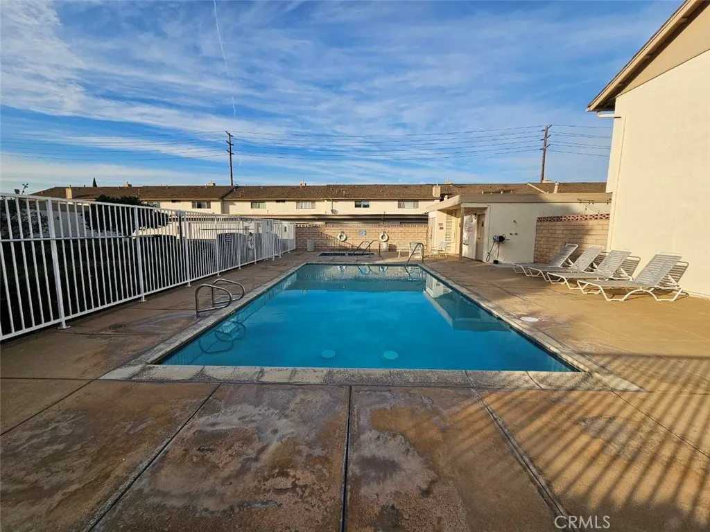 16625 Gridley Road Unit 3, Cerritos, CA 90703