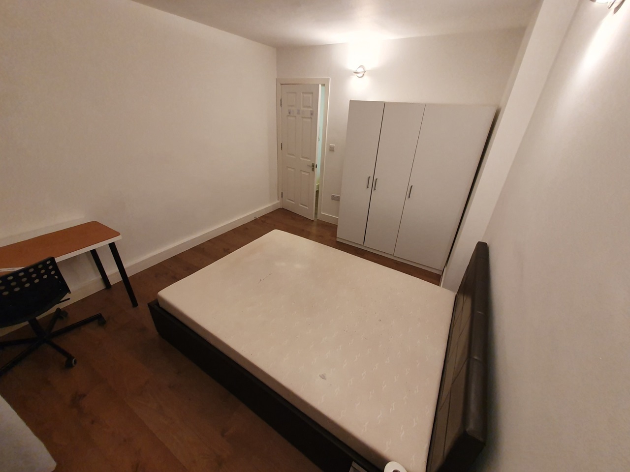 Additional image 13 of 2 Bed Flat, Guilford Court, WC1N, N1 7GU