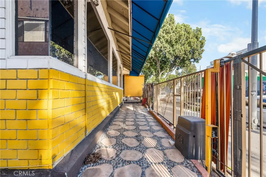 Additional image 50 of 2823 W 8th Street, Los Angeles, CA 90005