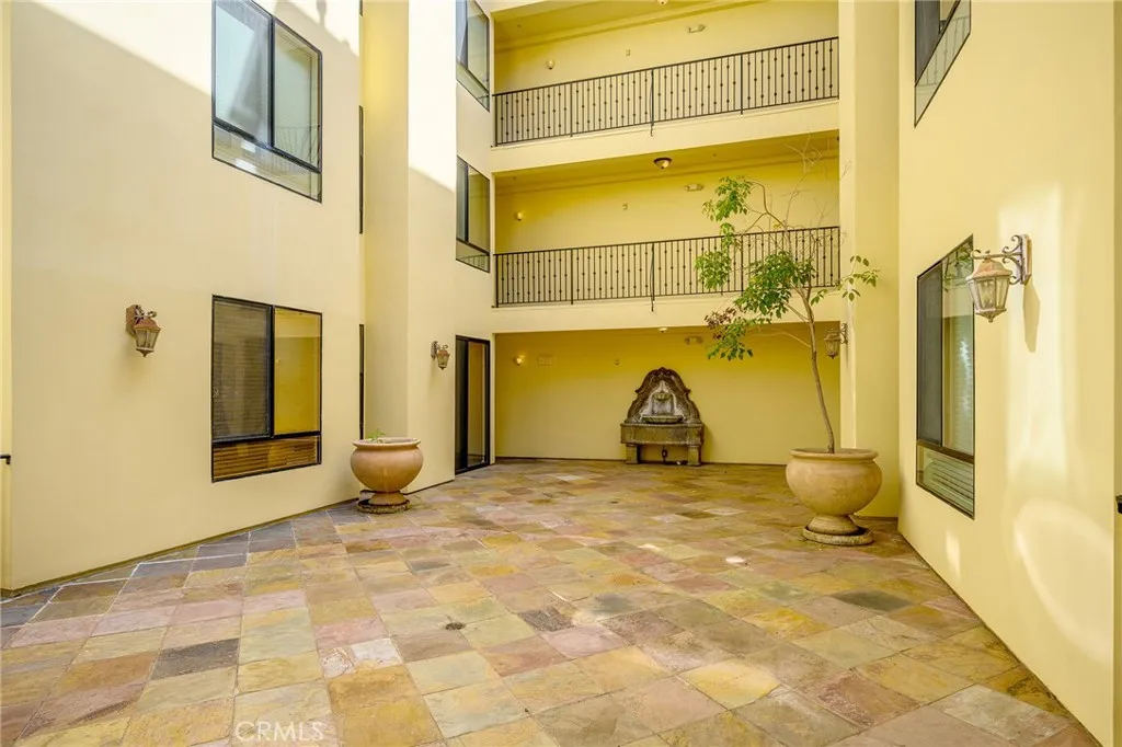 Additional image 58 of 6938 Laurel Canyon Blvd Unit 101, North Hollywood, CA 91605